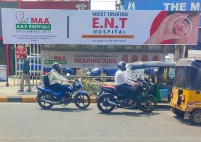 MADHAPUR NEAR MARUTI SUZUKI SERVICE Hyderabad Bus Shelter Acme Advertising Co