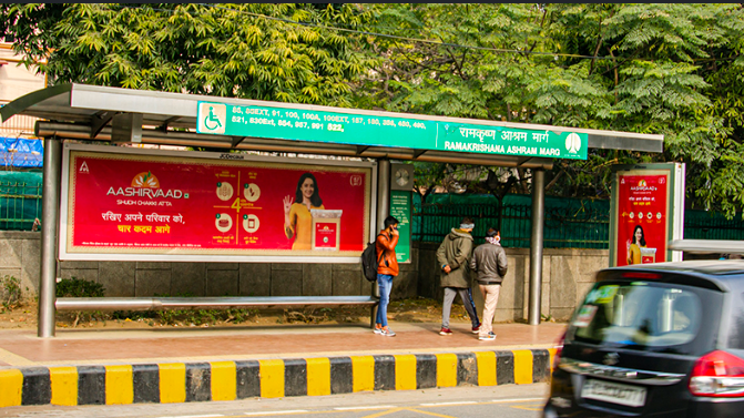 Premium Bus Shelter Branding Supplier for City Campaigns
