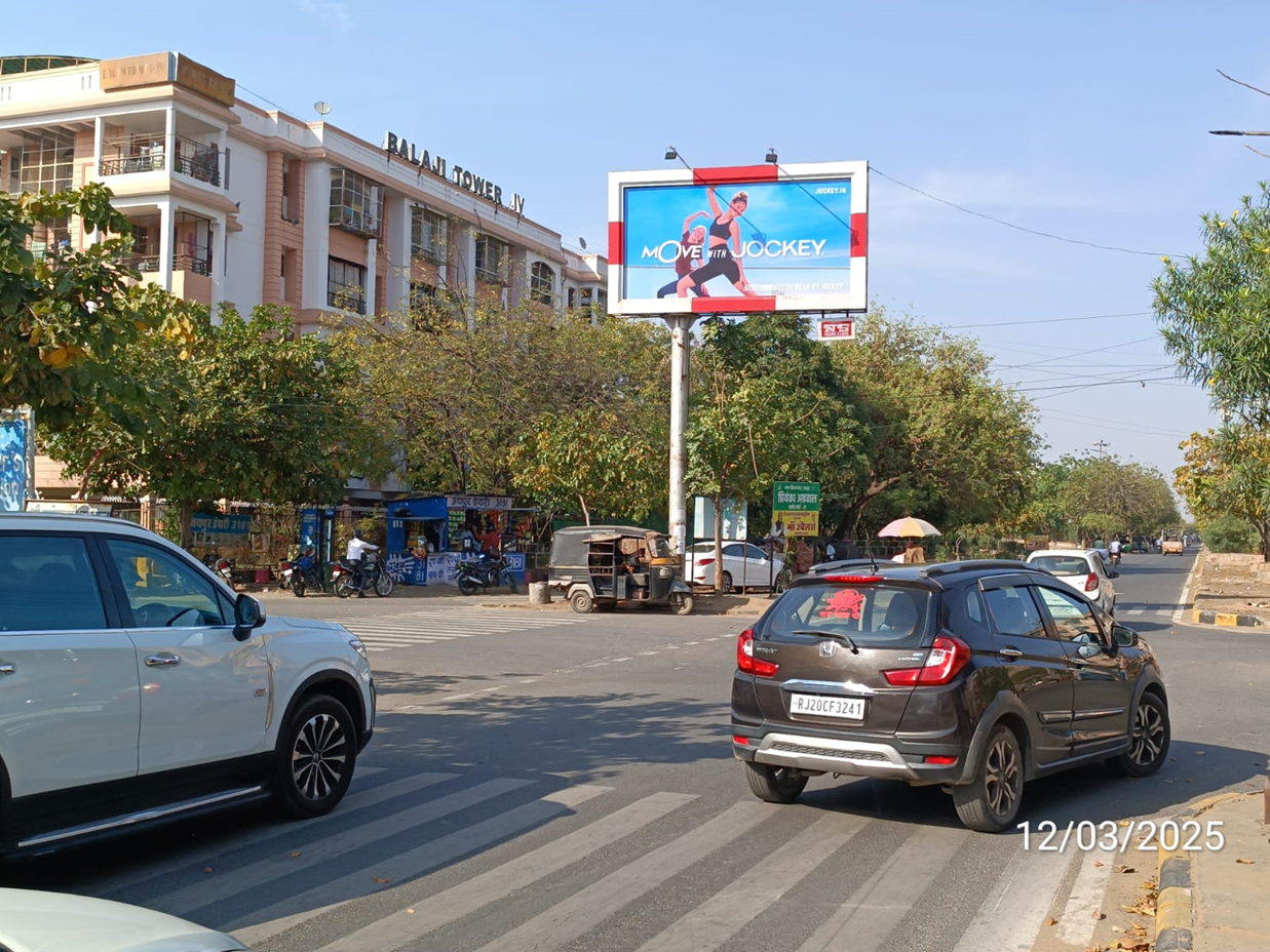 Highway Hoarding Advertising Companies in Rajasthan showcasing a large outdoor billboard promoting a brand along a busy national highway. Highway Hoarding Advertising Companies in Rajasthan showcasing a large outdoor billboard promoting a brand along a busy national highway.