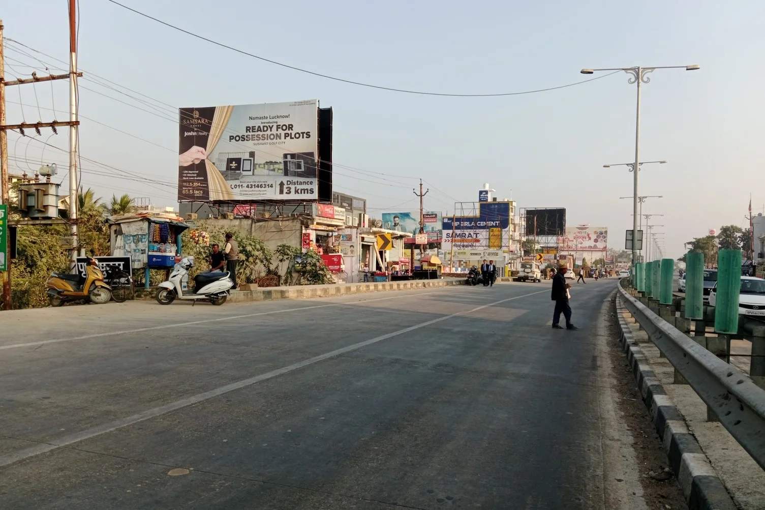 ACME Advertising Co. Hoarding in Lucknow for Samsara by Joshi Infra, showcasing top highway hoarding companies in Lucknow.
