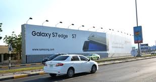Why Hoarding Advertising in Dubai UAE Still Delivers Massive Brand Impact