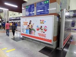 Metro advertising in Azad Nagar Mumbai - 