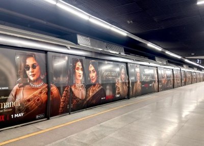 Metro advertising in Saki Naka Mumbai - 
