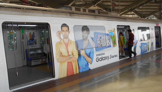 Metro advertising in Shimpoli Mumbai - 