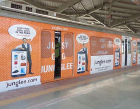 Metro Wrap Advertising in Geeta Nagar Metro Station, UP - 