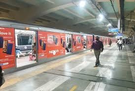 Metro train wrap advertising in Phoolbagan in Kolkata - 
