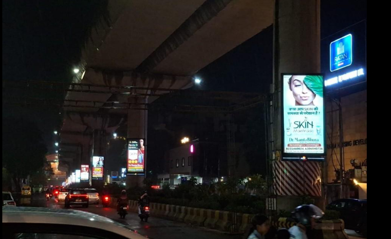 Digital pole kiosk advertising in Kanpur, Uttar Pradesh - 