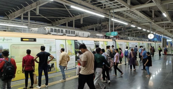 Metro Station Advertising In Ajni Square, Nagpur - 