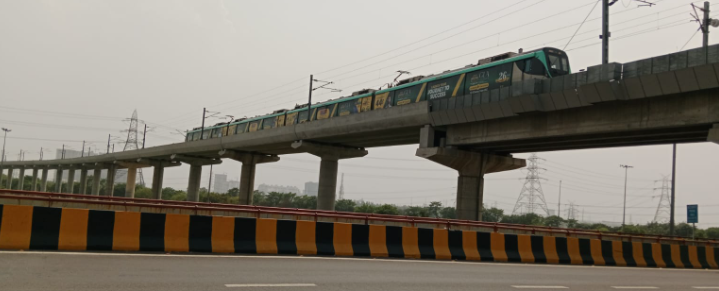 Metro Advertising In Botanical Garden Area, Noida - 