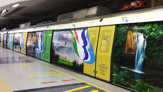 Metro advertising in Badkhal Mor Faridabad-Delhi - 